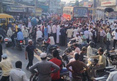 आंतरधर्मीय प्रेमप्रकरणातून संगमनेरात तणाव! नातेवाईकांकडून गंभीर आरोप; संतप्त नातेवाईकांसह जमावाचा रास्तारोको..