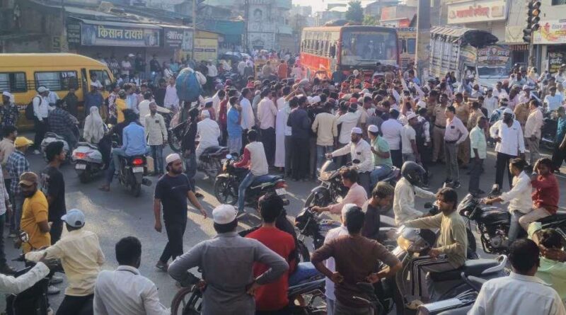 आंतरधर्मीय प्रेमप्रकरणातून संगमनेरात तणाव! नातेवाईकांकडून गंभीर आरोप; संतप्त नातेवाईकांसह जमावाचा रास्तारोको..